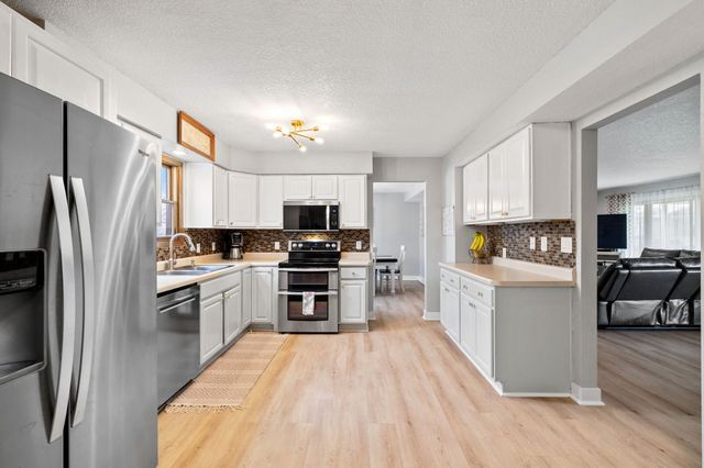 205 NW Applewood Street, Ankeny, IA 50023