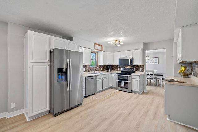 205 NW Applewood Street, Ankeny, IA 50023