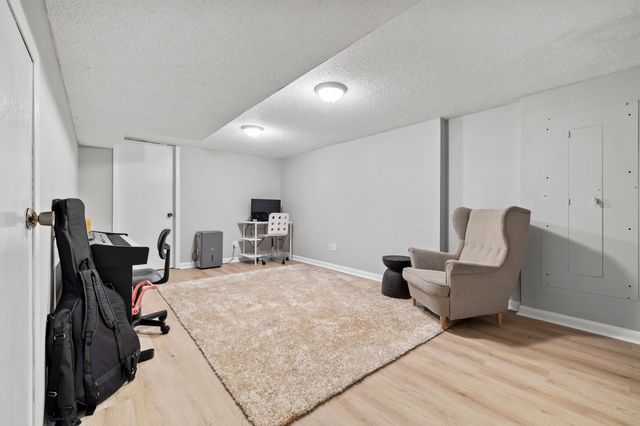 205 NW Applewood Street, Ankeny, IA 50023