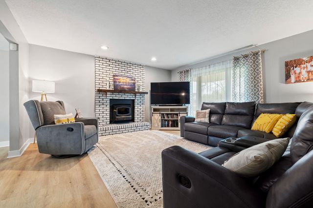 205 NW Applewood Street, Ankeny, IA 50023