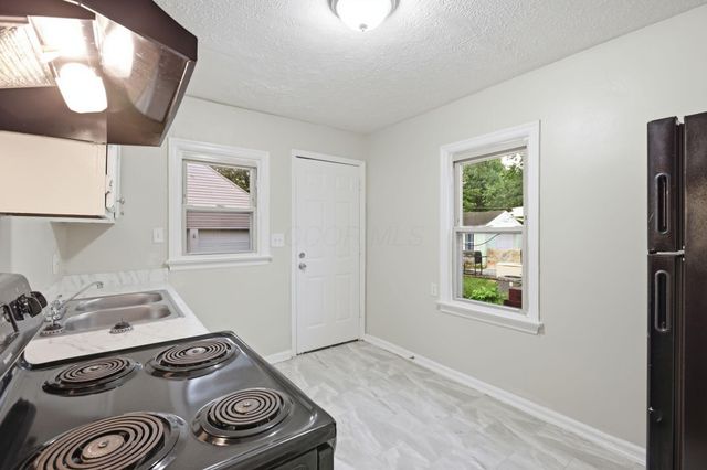 1888 Woodland Avenue, Columbus, OH 43219