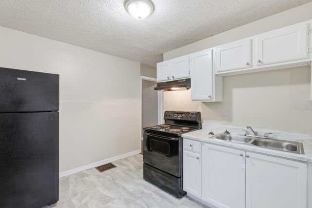 1888 Woodland Avenue, Columbus, OH 43219