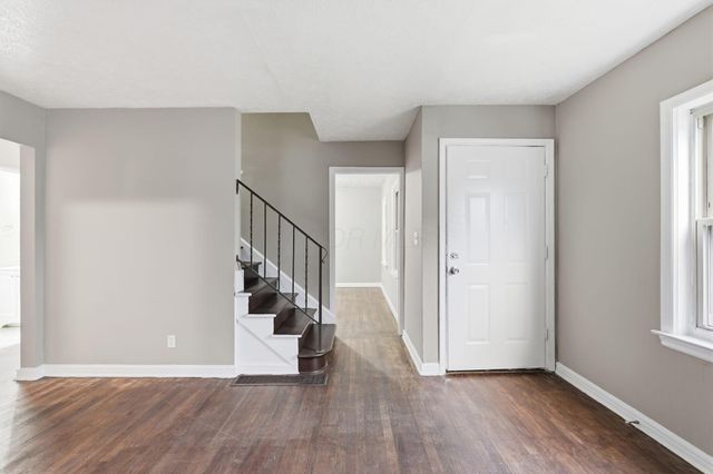 1888 Woodland Avenue, Columbus, OH 43219