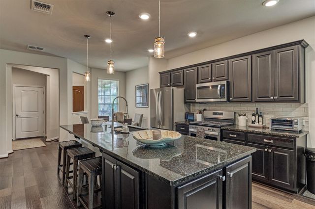 128 Caspian Way, The Woodlands, TX 77382