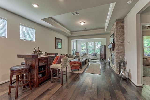 128 Caspian Way, The Woodlands, TX 77382