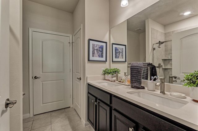 128 Caspian Way, The Woodlands, TX 77382