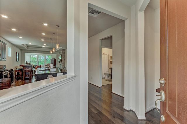 128 Caspian Way, The Woodlands, TX 77382