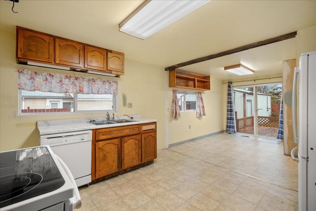 2424 E Mission Ave, Spokane, WA 99202