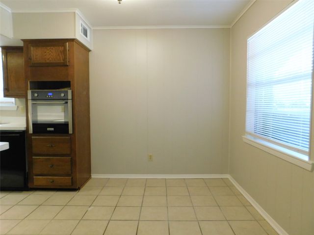 2408 Bernard Street, Denton, TX 76205