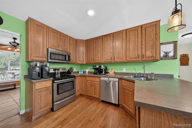 2660 Scenic Meadows Drive, Ortonville, MI 48462