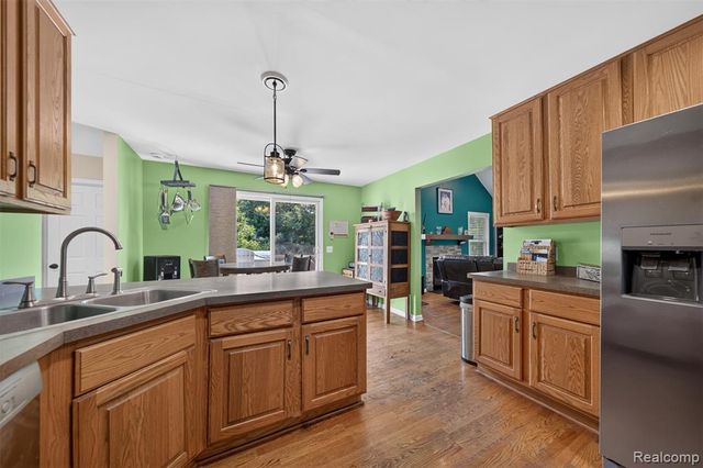 2660 Scenic Meadows Drive, Ortonville, MI 48462