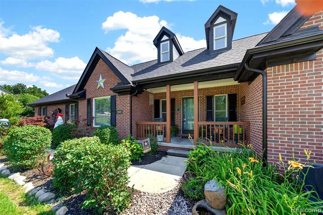 2660 Scenic Meadows Drive, Ortonville, MI 48462