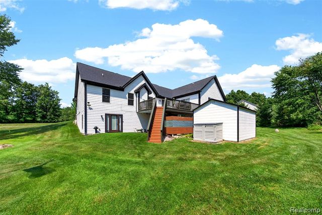 2660 Scenic Meadows Drive, Ortonville, MI 48462
