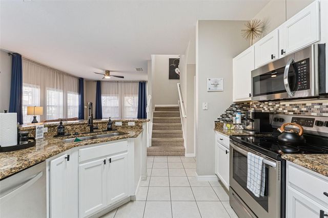 8572 BAY LILLY LOOP, Kissimmee, FL 34747