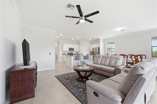 4374 Bismark WAY, Naples, FL 34119