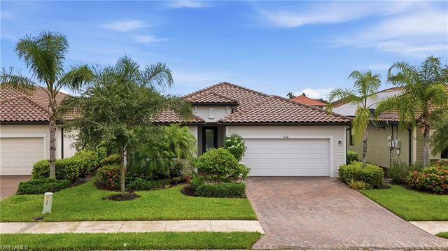 4374 Bismark WAY, Naples, FL 34119