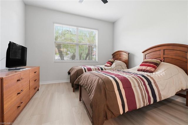 4374 Bismark WAY, Naples, FL 34119