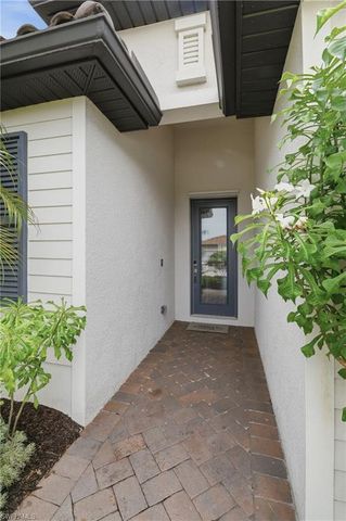4374 Bismark WAY, Naples, FL 34119