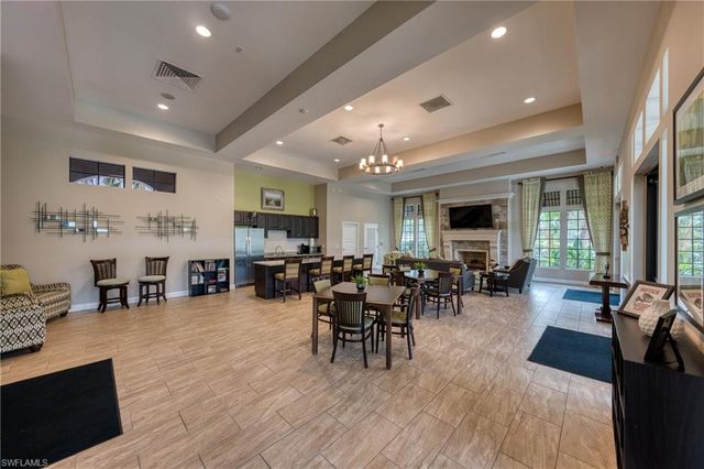 4374 Bismark WAY, Naples, FL 34119