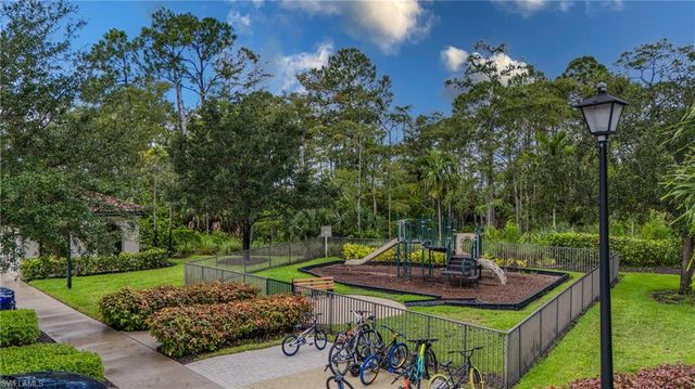 4374 Bismark WAY, Naples, FL 34119