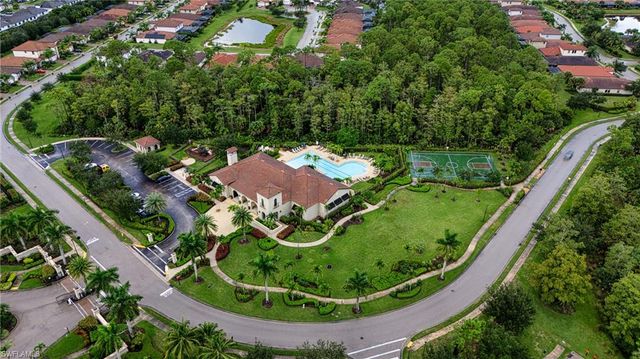 4374 Bismark WAY, Naples, FL 34119