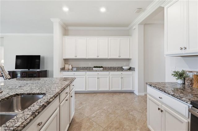 4374 Bismark WAY, Naples, FL 34119