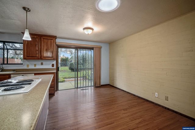 7009 Nottingham Dr NE, Keizer, OR 97303