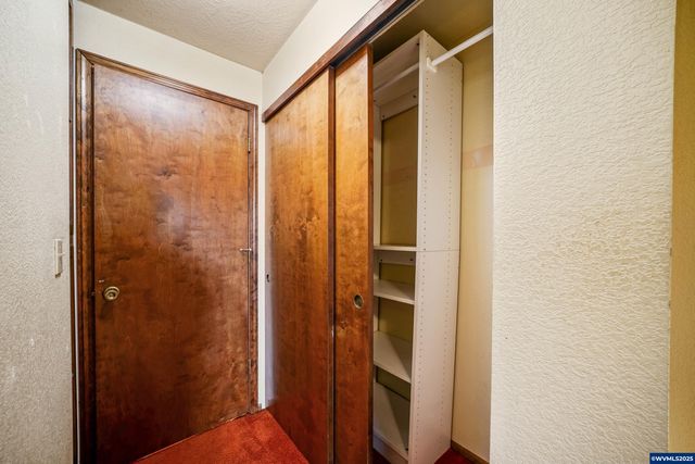 7009 Nottingham Dr NE, Keizer, OR 97303