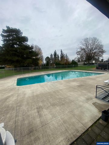 7009 Nottingham Dr NE, Keizer, OR 97303