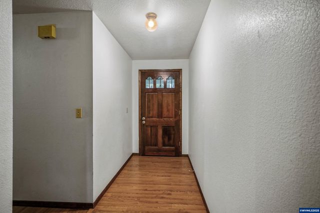 7009 Nottingham Dr NE, Keizer, OR 97303