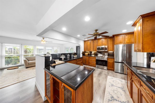 2133 Coral Gardens Dr, Wilton Manors, FL 33306