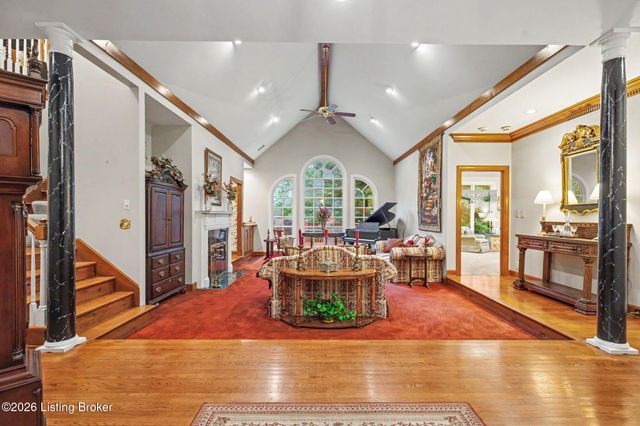 14701 Forest Creek Way, Louisville, KY 40245