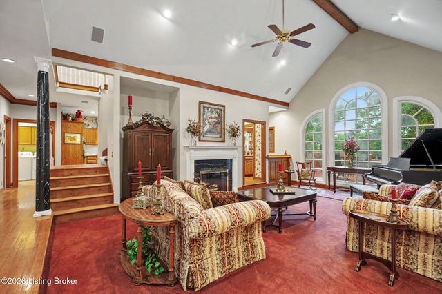 14701 Forest Creek Way, Louisville, KY 40245
