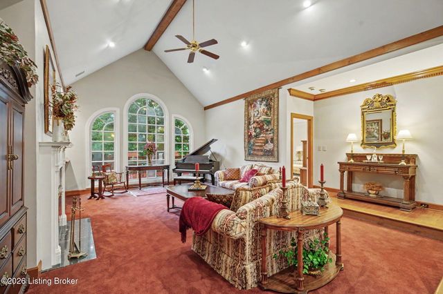 14701 Forest Creek Way, Louisville, KY 40245