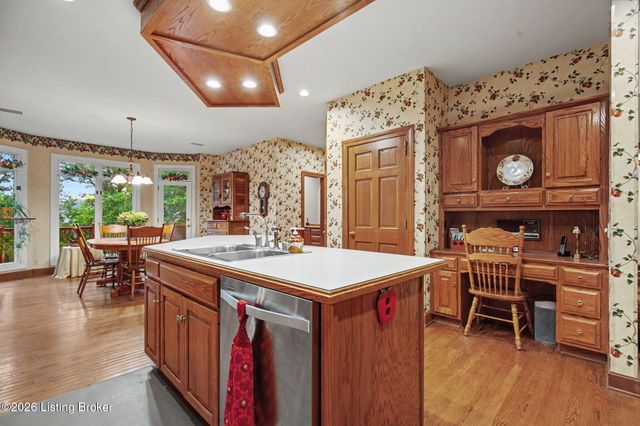14701 Forest Creek Way, Louisville, KY 40245