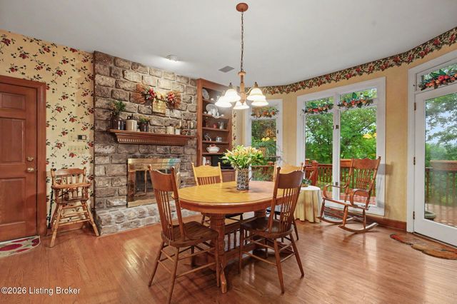 14701 Forest Creek Way, Louisville, KY 40245