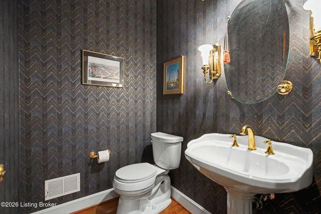 14701 Forest Creek Way, Louisville, KY 40245