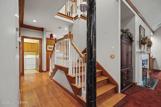 14701 Forest Creek Way, Louisville, KY 40245