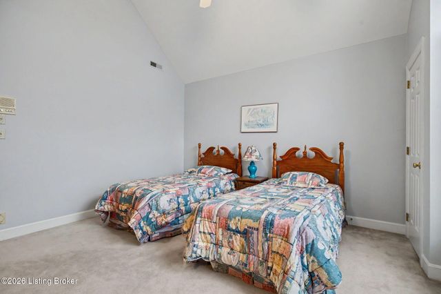 14701 Forest Creek Way, Louisville, KY 40245