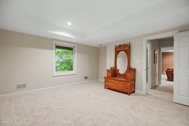 14701 Forest Creek Way, Louisville, KY 40245