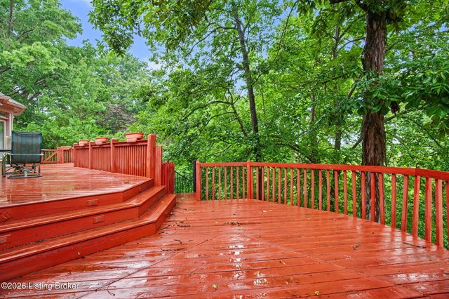 14701 Forest Creek Way, Louisville, KY 40245