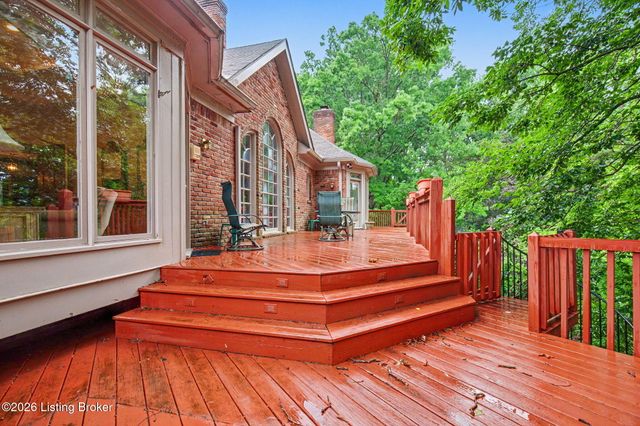 14701 Forest Creek Way, Louisville, KY 40245