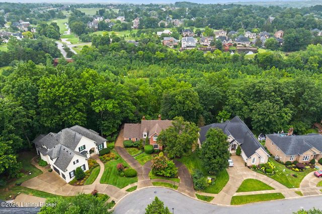 14701 Forest Creek Way, Louisville, KY 40245