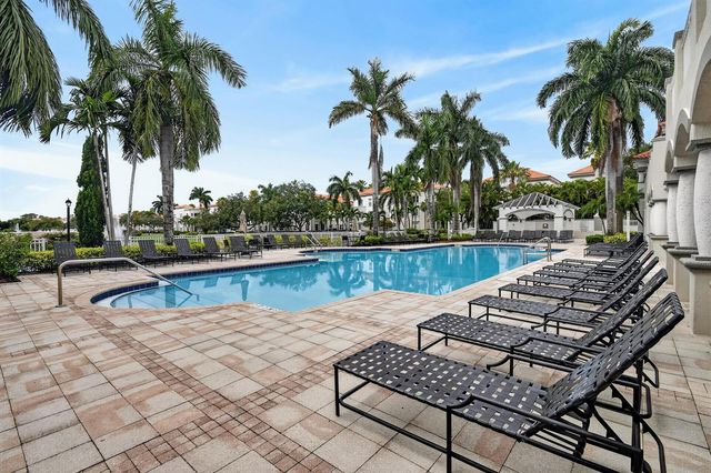 11028 Legacy Drive 203, Palm Beach Gardens, FL 33410
