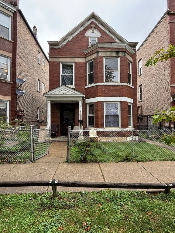 2541 S Springfield Avenue, Chicago, IL 60623