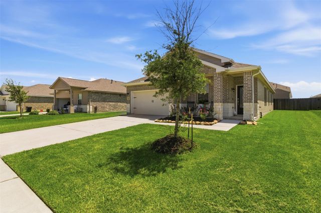 611 Walnut Branch Drive, Baytown, TX 77523