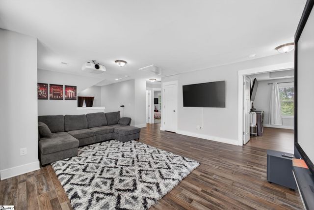 904 Lockhurst Drive, Simpsonville, SC 29681