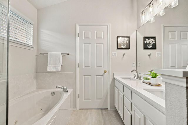 16100 S Great Oaks DR 2502, Round Rock, TX 78681