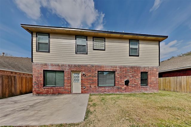 13007 Bretford Court, Houston, TX 77065