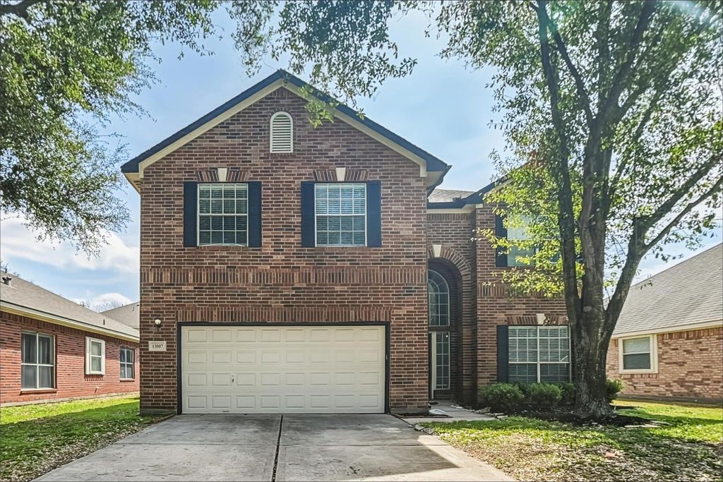 13007 Bretford Court, Houston, TX 77065